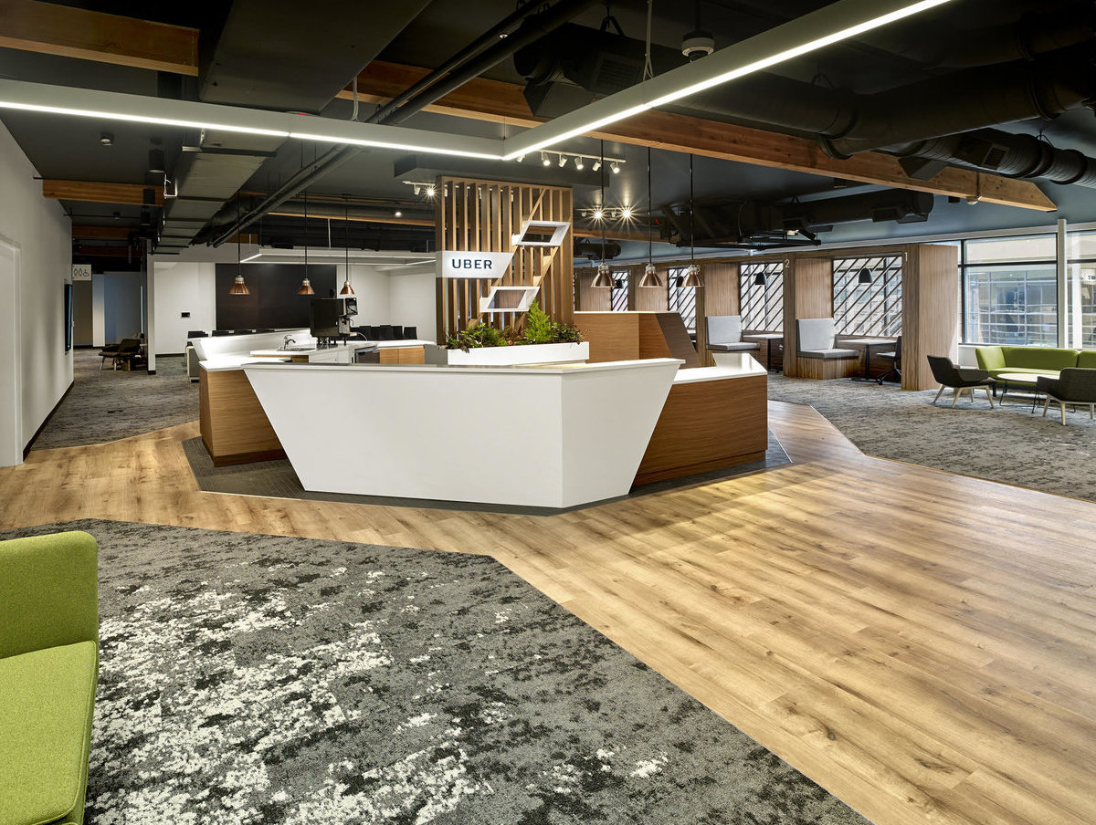 Construcción de oficinas corporativas y puntos de venta